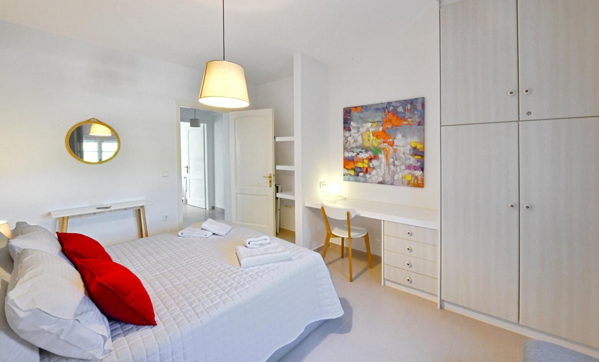 Amazing 2 Bedroom Apartment Overlooking The Marina Of Vourkárion Exterior foto